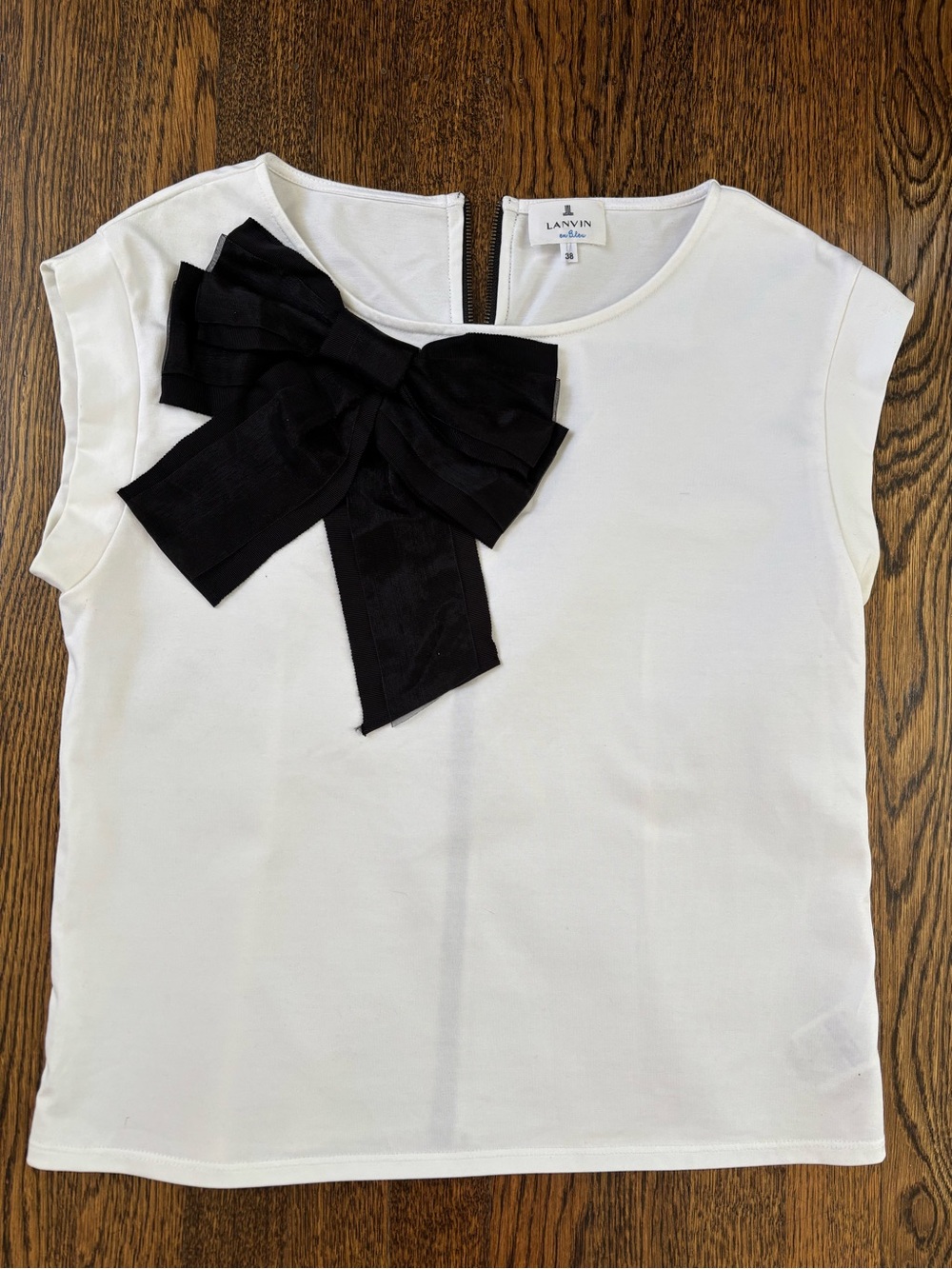 Lanvin en Bleu White Top with Black Bow - Picture 1 of 2
